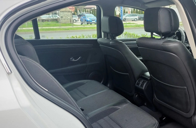 Renault Laguna cena 28900 przebieg: 139000, rok produkcji 2010 z Nowy Wiśnicz małe 704